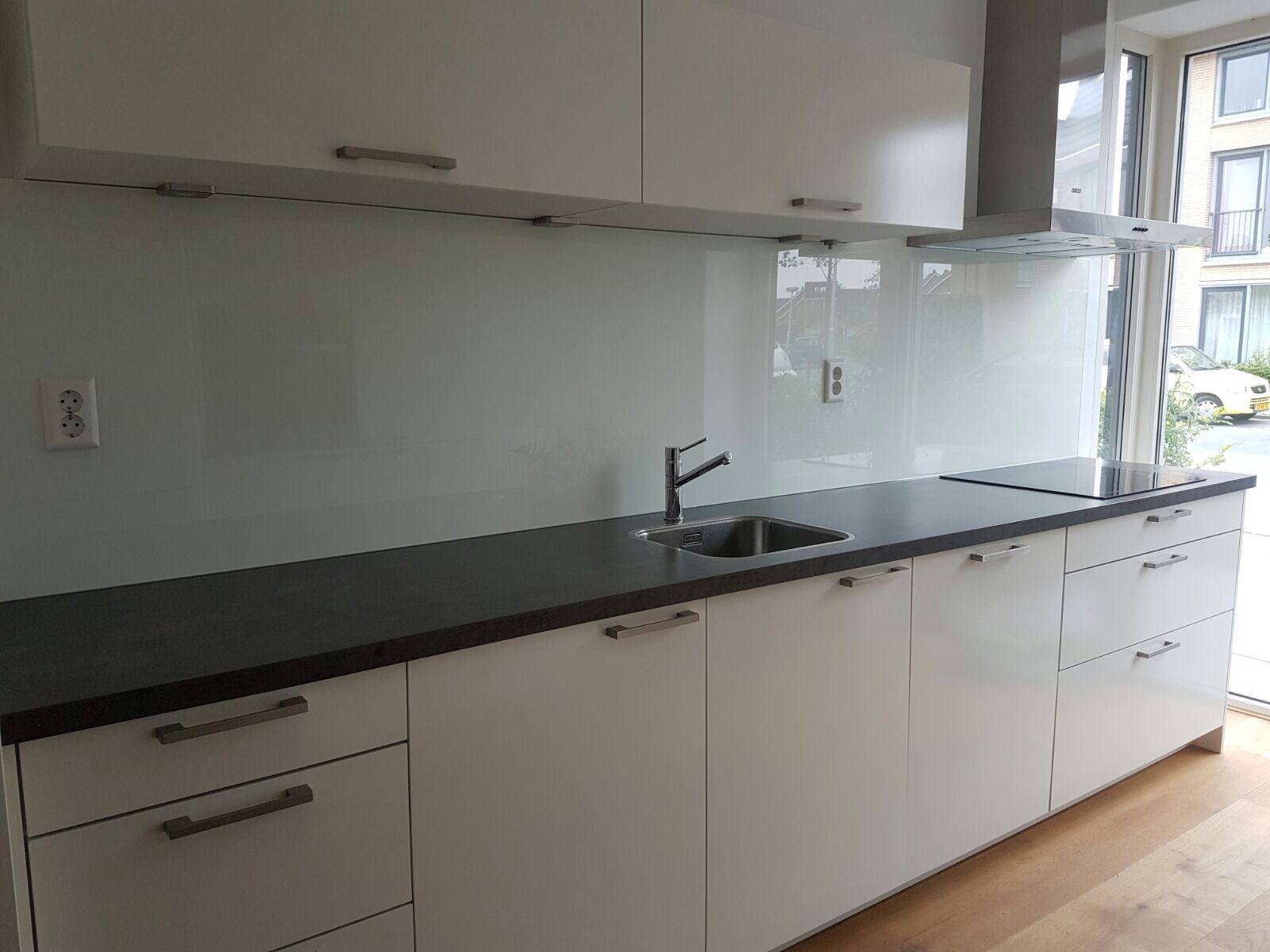 Keuken achterwand werk glasbestellen.nl